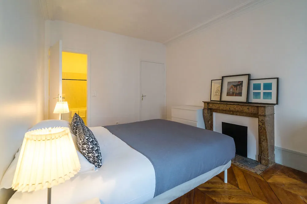 Cosy Bastille Apartment Paris